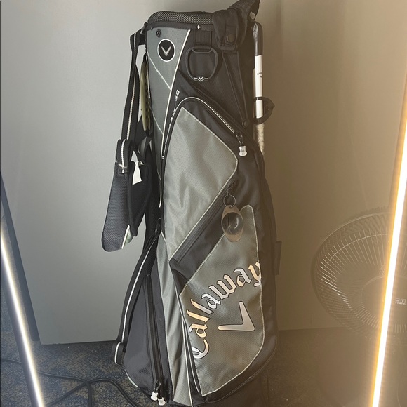 Callaway Black and Silver Golf Bag - Picture 1 of 13